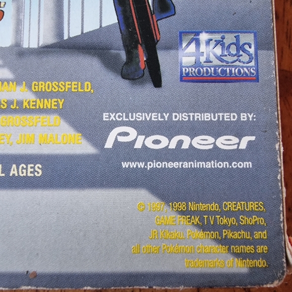 Vintage Pokémon Bundle Pikachu Party Fighting Tournament VHS & Trading Cards - Picture 5 of 9